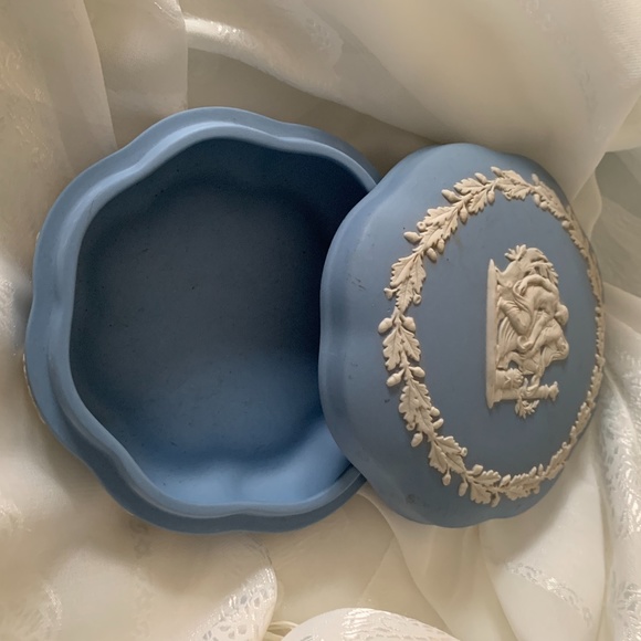 🎁 LARGE JASPERWARE WEDGEWOOD - VTG RARE - Picture 4 of 7